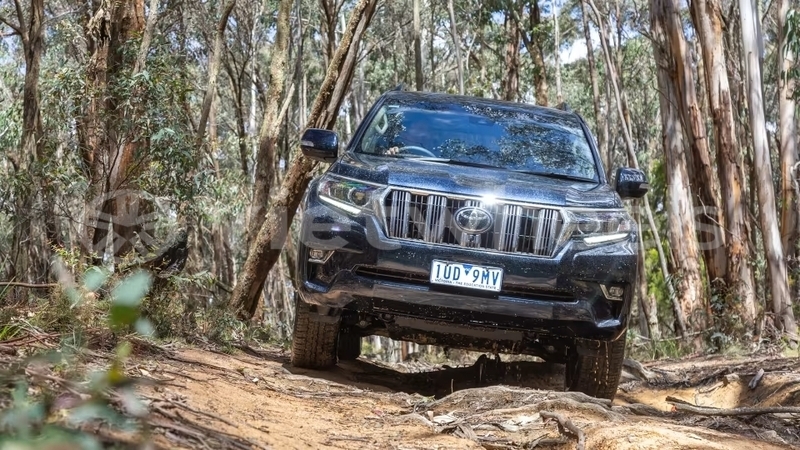 Big with watermark toyota land cruiser prado hanoi saigon 39571