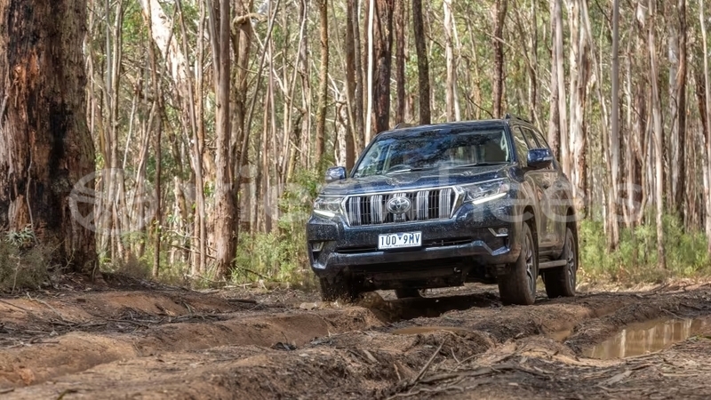Big with watermark toyota land cruiser prado hanoi saigon 39571