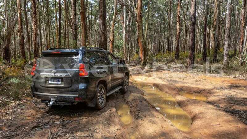 Big with watermark toyota land cruiser prado hanoi saigon 39571