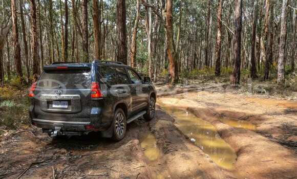 Mua Nhập khẩu Toyota Land Cruiser Prado Xe ô tô Mua Nhập khẩu Toyota Land Cruiser Prado Xe ô tô