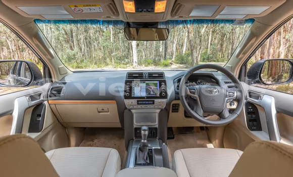 Mua Nhập khẩu Toyota Land Cruiser Prado Xe ô tô Mua Nhập khẩu Toyota Land Cruiser Prado Xe ô tô