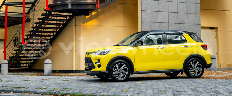 Big with watermark toyota raize hanoi saigon 39572