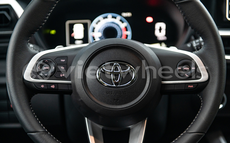 Big with watermark toyota raize hanoi saigon 39572