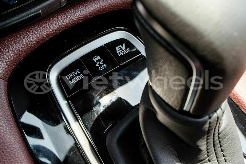 Big with watermark toyota corolla cross 1 8v hanoi saigon 39574