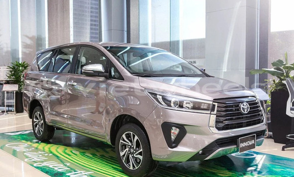 Mua Nhập khẩu Toyota INNOVA G Xe ô tô Mua Nhập khẩu Toyota INNOVA G Xe ô tô