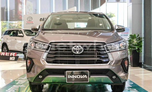 Mua Nhập khẩu Toyota INNOVA G Xe ô tô Mua Nhập khẩu Toyota INNOVA G Xe ô tô