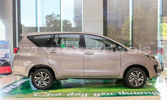 Mua Nhập khẩu Toyota INNOVA G Xe ô tô Mua Nhập khẩu Toyota INNOVA G Xe ô tô