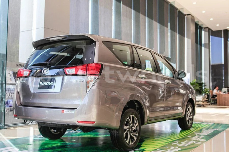 Big with watermark toyota innova g hanoi saigon 39576