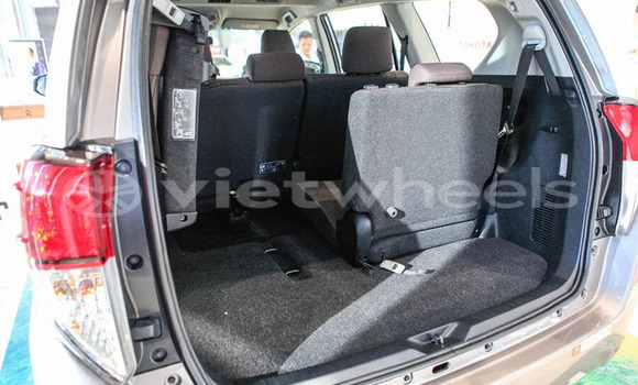 Mua Nhập khẩu Toyota INNOVA G Xe ô tô Mua Nhập khẩu Toyota INNOVA G Xe ô tô