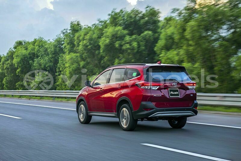 Big with watermark toyota rush hanoi saigon 39577