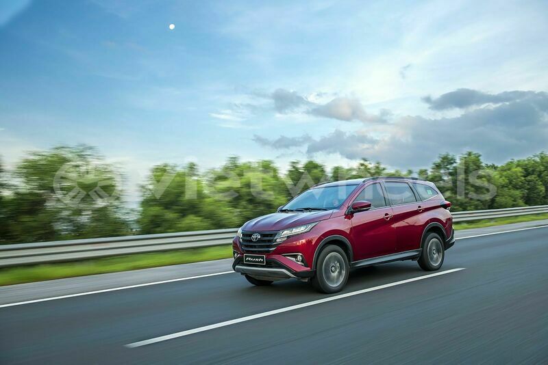 Big with watermark toyota rush hanoi saigon 39577