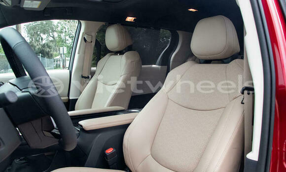 Mua Nhập khẩu Toyota Sienna Xe ô tô Mua Nhập khẩu Toyota Sienna Xe ô tô