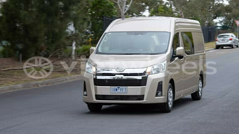 Big with watermark toyota hiace hanoi saigon 39579