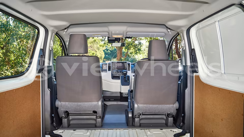 Big with watermark toyota hiace hanoi saigon 39579
