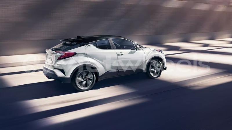 Big with watermark toyota ch r hanoi saigon 39580