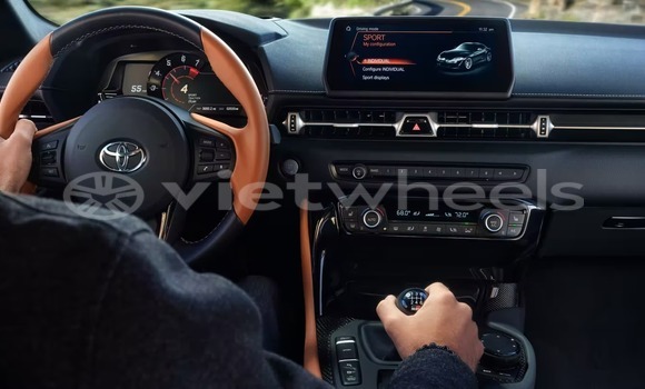 Mua Nhập khẩu Toyota Prius PHV GR Sports Xe ô tô Mua Nhập khẩu Toyota Prius PHV GR Sports Xe ô tô