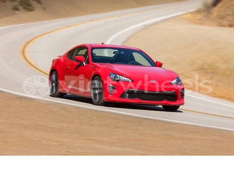 Big with watermark toyota toyota 86 hanoi saigon 39583