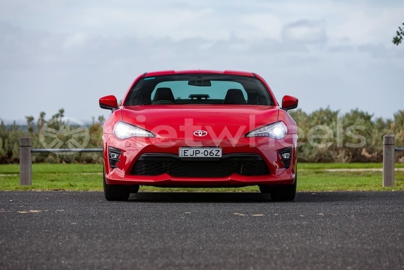 Big with watermark toyota toyota 86 hanoi saigon 39583