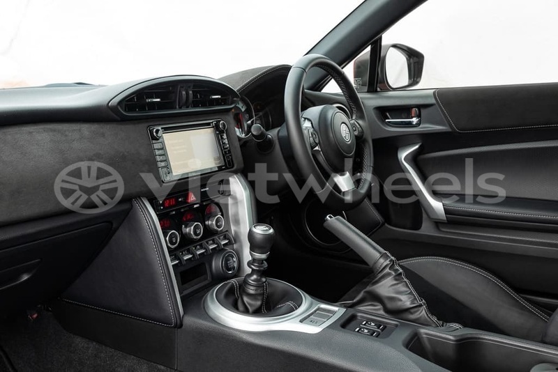 Big with watermark toyota toyota 86 hanoi saigon 39583