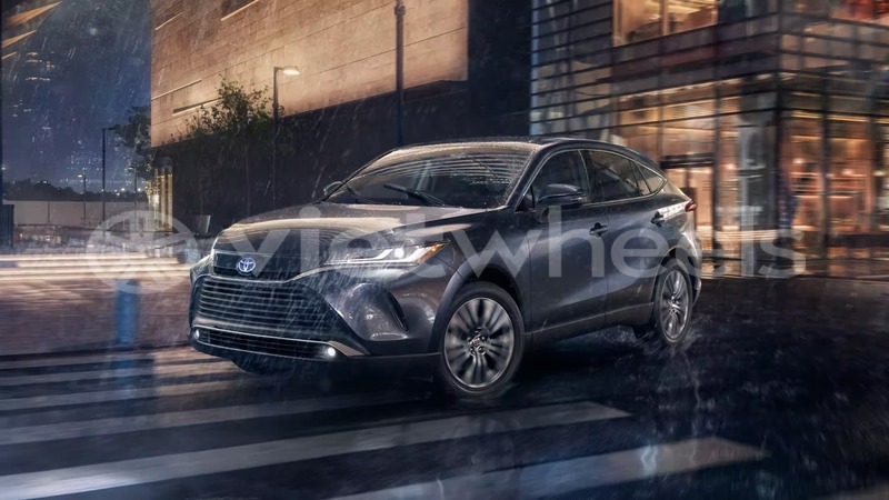 Big with watermark toyota venza hanoi saigon 39584