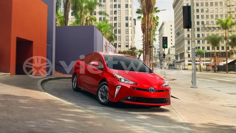 Big with watermark toyota prius hanoi saigon 39585