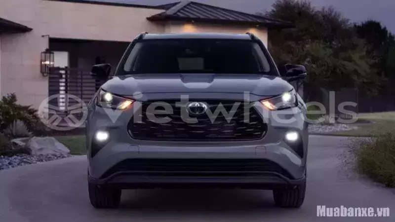 Big with watermark toyota highlander hanoi saigon 39586