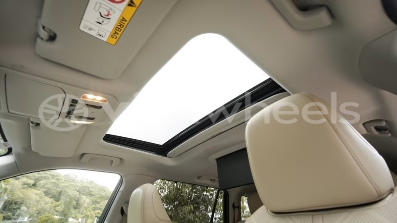 Big with watermark toyota highlander hanoi saigon 39587
