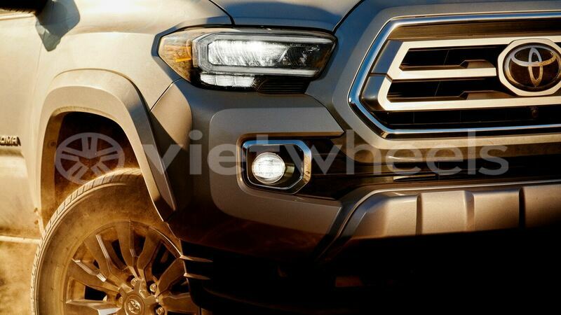 Big with watermark toyota 16 hanoi saigon 39590