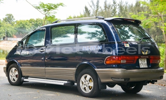Mua Nhập khẩu Toyota Toyota Previa Xe ô tô Mua Nhập khẩu Toyota Toyota Previa Xe ô tô