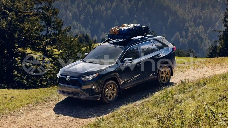 Big with watermark toyota rav 4 hanoi saigon 39592