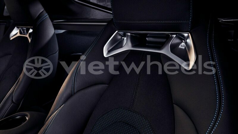 Big with watermark toyota 16 hanoi saigon 39593
