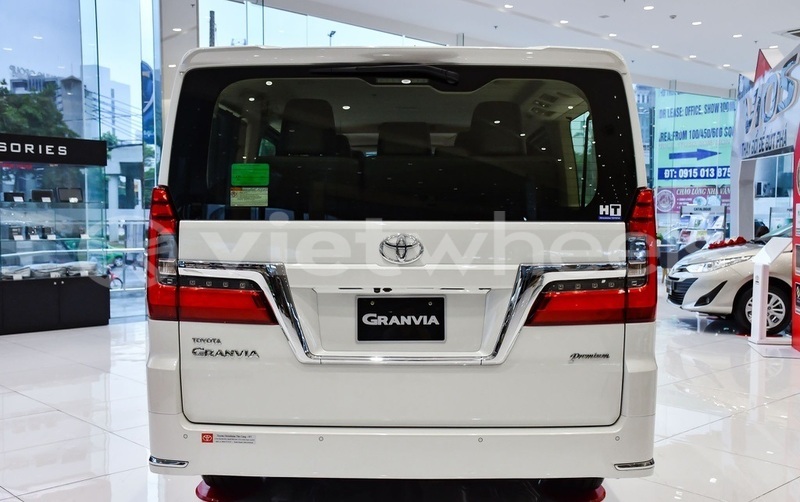 Big with watermark toyota 16 hanoi saigon 39594