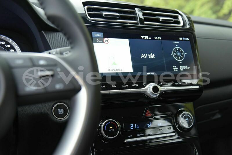 Big with watermark hyundai creta hanoi saigon 39598