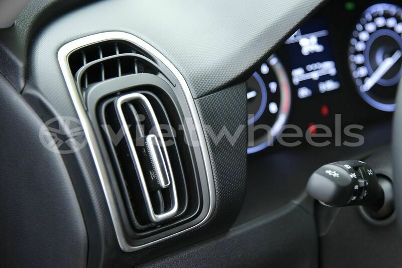 Big with watermark hyundai creta hanoi saigon 39598