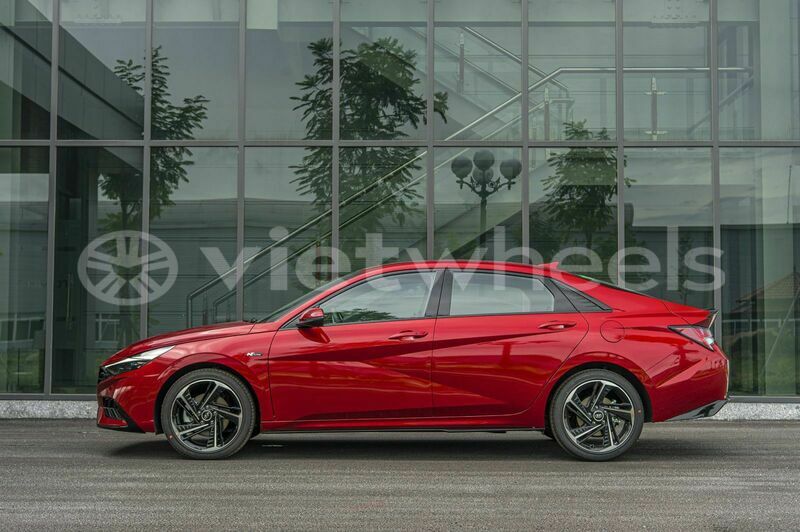 Big with watermark hyundai elantra 1 6 at hanoi saigon 39599