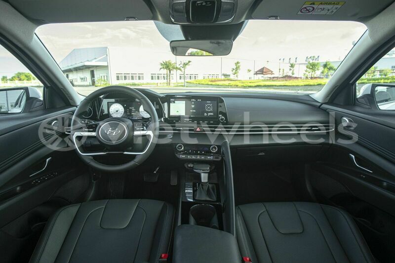 Big with watermark hyundai elantra hanoi saigon 39600