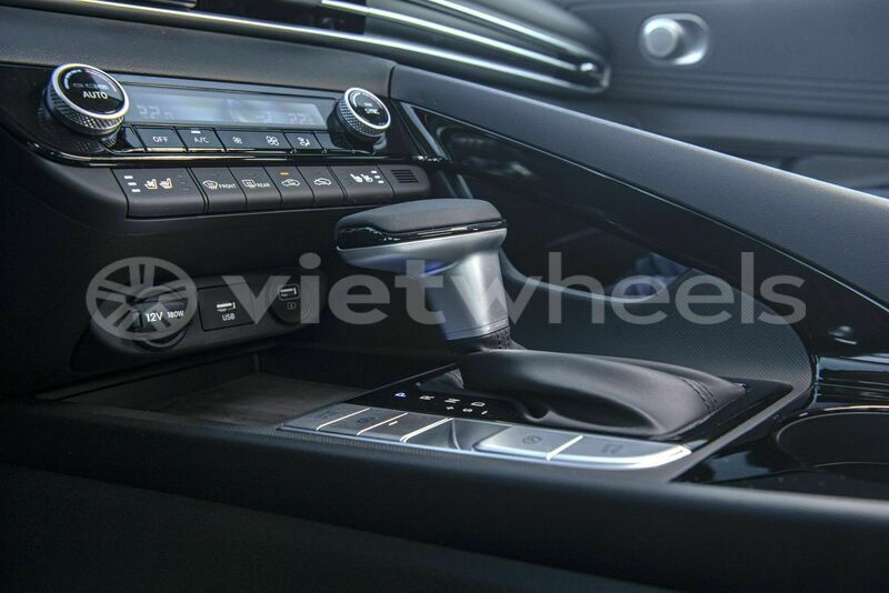 Big with watermark hyundai elantra hanoi saigon 39600