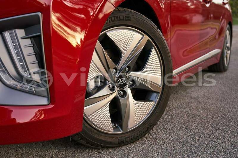 Big with watermark hyundai xe hyundai loai hanoi saigon 39611