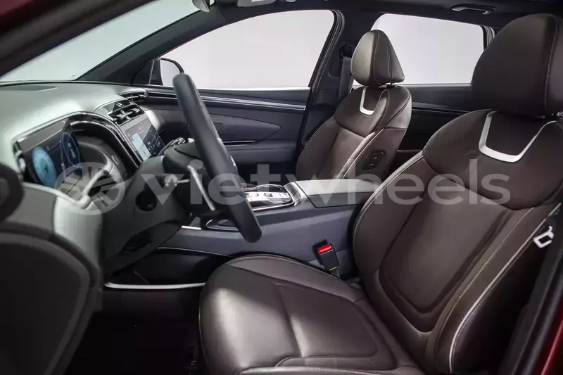 Big with watermark hyundai tucson hanoi saigon 39613