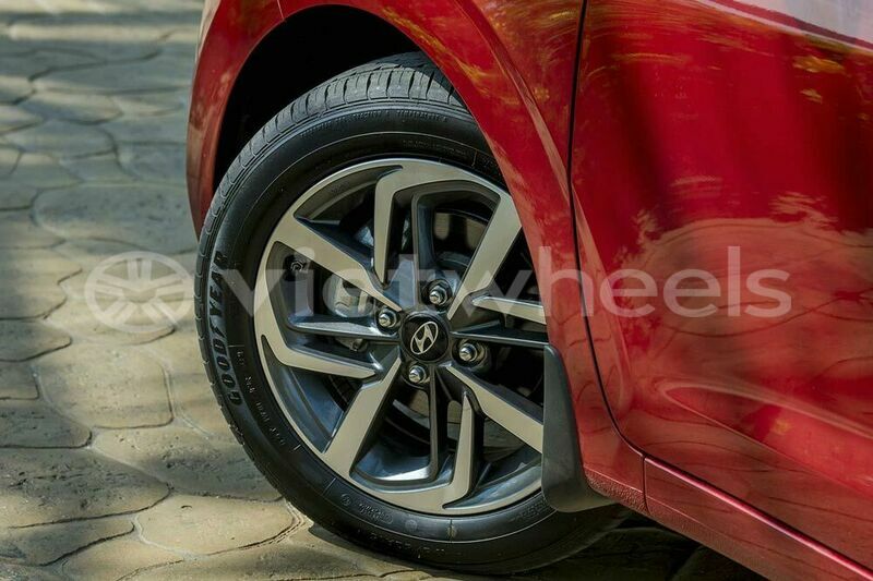 Big with watermark hyundai grand i10 1 2at hanoi saigon 39617