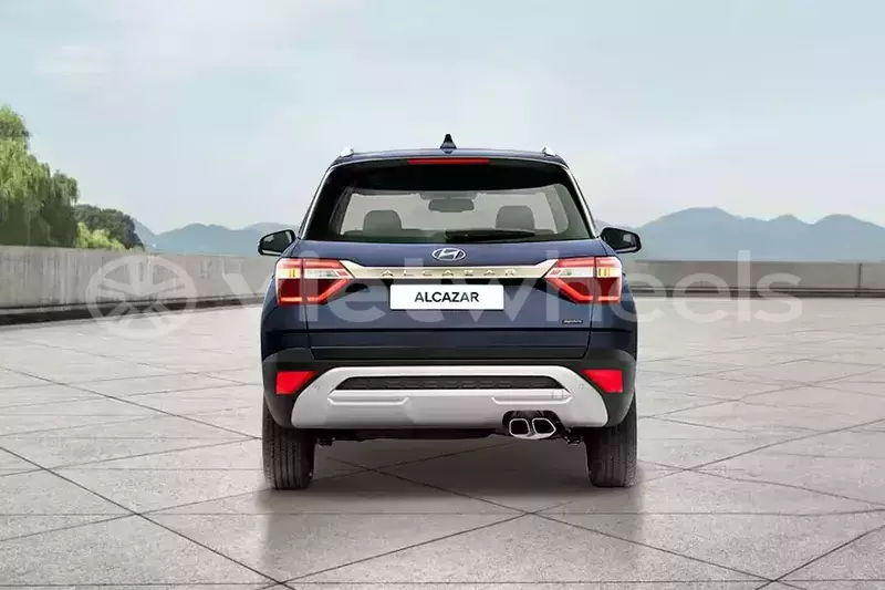 Big with watermark hyundai xe hyundai loai hanoi saigon 39621