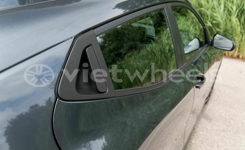 Big with watermark hyundai veloster hanoi saigon 39625