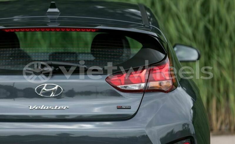 Big with watermark hyundai veloster hanoi saigon 39625