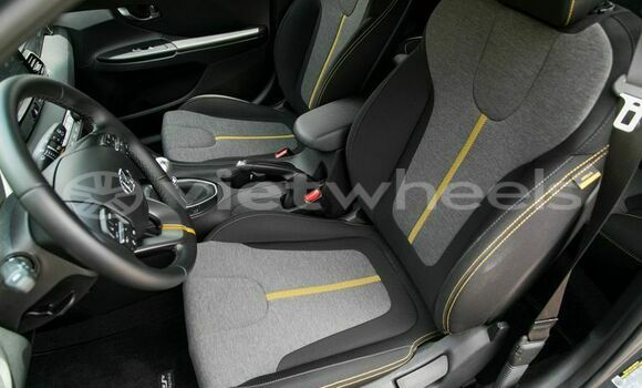 Mua Nhập khẩu Hyundai VELOSTER Xe ô tô Mua Nhập khẩu Hyundai VELOSTER Xe ô tô