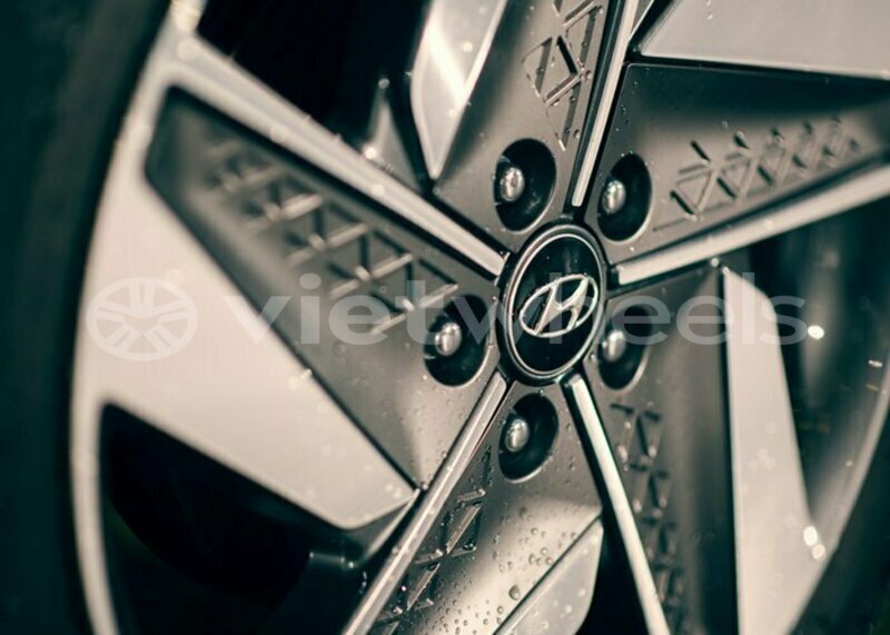 Big with watermark hyundai xe hyundai loai hanoi saigon 39627