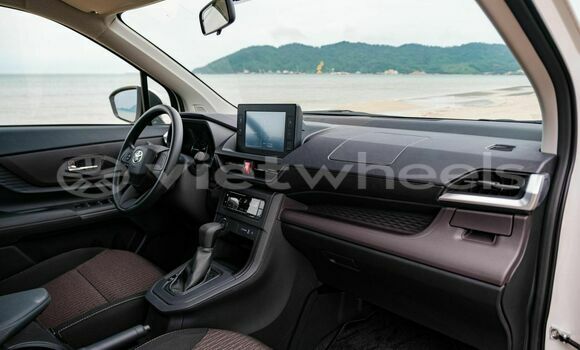 Mua Nhập khẩu Toyota AVANZA AT Xe ô tô Mua Nhập khẩu Toyota AVANZA AT Xe ô tô