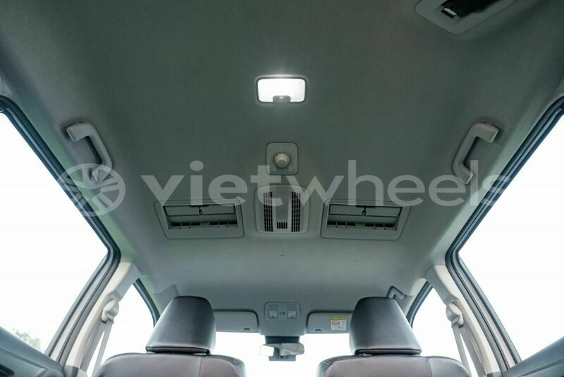Big with watermark toyota veloz cross hanoi saigon 39638