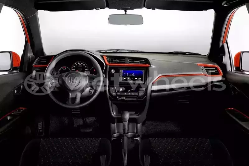 Big with watermark honda brio hanoi saigon 39696