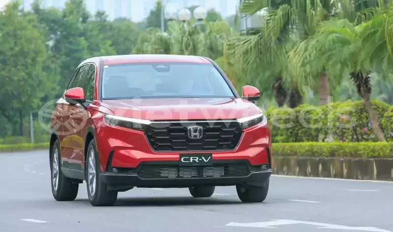 Big with watermark honda cr v hanoi saigon 39698