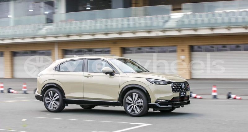Big with watermark honda hr v hanoi saigon 39705